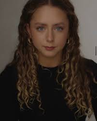 phoebe lamb (@phoebelambbb) • Instagram photos and videos