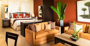 Fish glass sculpture $ 169. Emporium Voyage