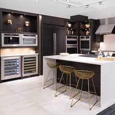 We offer a large selection of kitchen and laundry appliances with a highly experienced sales staff. Kelowna Trail Appliances