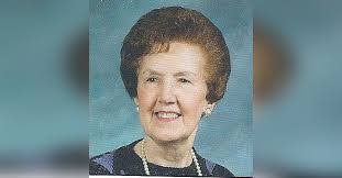 Anna Licata's Instagram, Twitter & Facebook