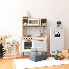 In 10 Tagen Ist Heilig Abend Wir Haben Schonmal Unseren Elch Mit Geschenken Beladen Und Warten Auf Das Christkind Wie Ikea Holzregale Ikea Ivar Ikea Ribba