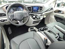 2017 Chrysler Pacifica Touring L Interior Chrysler Pacifica Mini Van Chrysler Models