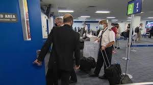 Opinion American Airlines Pilot Thousands Of Us Could Lose Our Jobs This Week If Congress Doesn T Step Up Cnn