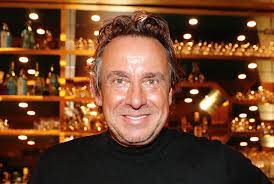 Information, künstler, startzeit und zugehörige playlists. Zien Marco Borsato Kondigt Comeback Aan
