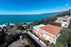 Rustici e casali in spagna, italia e portogallo per l'estate. Vendita Immobili Case Al Mare Prestigioso Appartamento Con Accesso Diretto Al Mare In Vendita In Toscana Costa Livorno