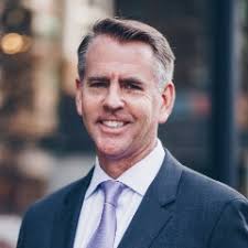 Our beloved Jeffrey Bailey is celebrating his 25th anniversary today at  Oracle!! Jeffrey started his illustrious Oracle career as many of us long  timers did: selling Oracle RDBMS! Due to his talents,… |