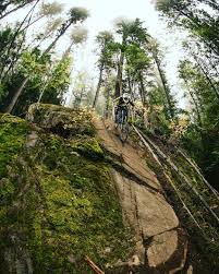Bombing The Rockface Mtb Mountainbike