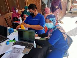 Kami semua berlapan,kiranya 2 orang untuk 1 bilik lah. Pusat Jagaan Husna Arrashid Nursing Home Jagaan Dan Rawatan Warga Emas Kasih Dan Sayang Anda Tanggungjawab Kami