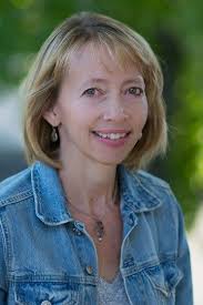 Dianne Beck's Instagram, Twitter & Facebook