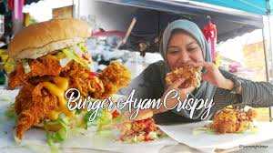 Ayam gunting style pasar malam you don't need rm460 for this crispy chicken burger baek sunway | malaysian street food jom tengok reaksi pakcik ini!!! Burger Ayam Goreng Jalanan Power Waronghunter Youtube