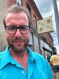 Terry Klein's Instagram, Twitter & Facebook