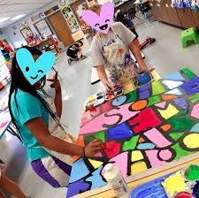 Cassie Stephens In The Art Room A Collaborative Painting For Field Day Art Classroom Decor Art Room Art Education Projects