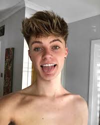 Our baby name generator designed to deliver precise results on popular baby boy name ideas in e names for boys. 259 3k Likes 4 197 Comments H Hrvy On Instagram Good Morning Australia Blonde Guys Baby Girl Onesies Cute Boys