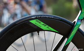 Tubeless tire technology is gaining momentum among the road riding crowd. An Endless Faq To Tubeless Bicycle Tyres Cyclingtips