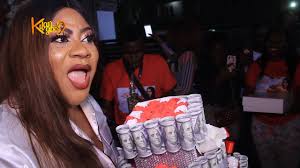 Actress nkechi blessing has reacted to assumptions that she is too old for her new man, mike popular nollywood actress nkechi blessing has taken to social media to react to some claims made. Nkechi Blessing Gets Surprising 10 000 3 6m As She Celebrate 31st Birthday Kilarigbo Live Youtube