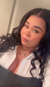 Kathy Colon's Instagram, Twitter & Facebook