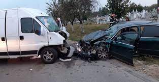 Două persoane si au pierdut viaţa in urma unor accidente rutiere in capitală in decurs de jumătate de oră promotor. Accident Cu Èapte Victime La Lugoj Update Un BÄrbat Si O FetiÅ£Ä Grav RÄniÅ£i