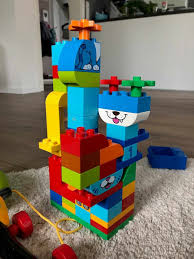 Evan loves his lego duplo blocks, so i am finding ways to add them to his learning experiences. Lego Duplo Als Spielzeug Fur Einjahrige Unsere Empfehlung