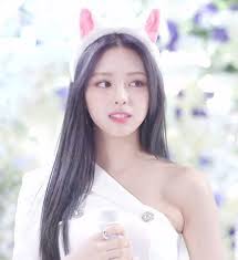 Els darrers tuits de itzy yuna 유나 (@itzy_yuna). Yuna Itzy Is Considered The Top Visual Of The New Generation Kbizoom