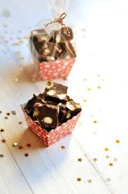 Calendrier De L Avent 1 Surprise Par Jour Jour 21 Fudges Aux Deux Chocolats Gourmandise Faire Fondre Du Chocolat Chocolat Au Lait