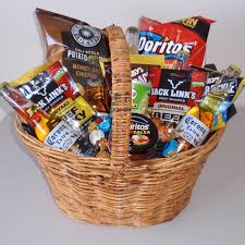 Diy Gift Basket Ideas For Mom Birthday Diy Gift Basket Ideas For Men Women Baby On A Budget Food Non Food Diy Gift Basket Ideas For Women Beer Basket Beer Gifts Basket Alcohol Gift Baskets