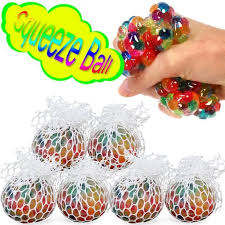 Chaque discipline qui nécessite la présence d'un ballon ou d'une balle, possède son propre modèle adapté à la réglementation du jeu, au marquage, au déplacement ou aux actions des joueurs. Com Four 6x Balle Anti Stress Pour Enfants Et Adultes Serrer La Balle Dans Le Filet Sans Capuchon De Protection 06 Pieces O Cdiscount Sport