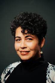 La autora puertorriqueña Dorita Ayala Maldonado, presenta «Confidencias del  alma», el primer libro de la serie «Con pies descalzos»