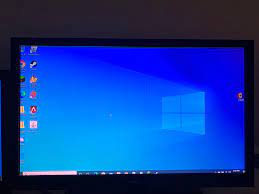 When you are watching videos usually, you will get this windows 10 screen doesn't fit monitor issue when upgrading to windows 10 or connecting your computer to another computer. I Plugged A Monitor Into My Laptop And The Screen Doesnt Fit How Can I Fix This Monitors