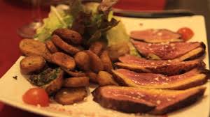 Profitez De La Qualite Du Terroir Francais Pour Un Bon Repas Http Www Restovisio Com Restaurant Domaine De Lintilla Menu Gastronomique Bon Repas Restaurant