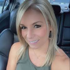 Danielle Darnell (danidarnell)