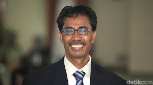 Hakim MK Daniel ke Pemerintah: Apa Jalan Tengah Nikah Beda Agama?