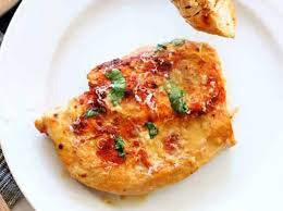 Ce Poulet Au Beurre Et Au Citron Est Un Pure Delice Pour Les Papilles Recipe In 2020 Cooking Recipes Chicken Recipes Chicken Dishes