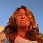 Michelle Hoisington's Instagram, Twitter & Facebook