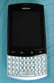 3.2 mp kamerası harici hafıza kartı desteği olan nokia asha 303 , symbian işletim sistemi kullanmaktadır. Nokia Asha 303 Wikipedia