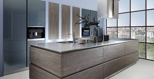 Le cuisiniste vous propose plus de 60 modèles haut de gamme fabriqués dans les usines françaises et allemandes. Cuisine Sherwood Et Luce Conception De Cuisines Allemandes A Libourne Cuisiligne