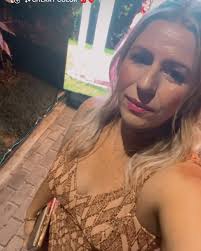 Lili Rocha (@likaelly) • Threads, Say more