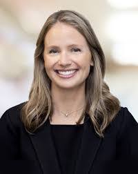 Lauren Gates's Instagram, Twitter & Facebook