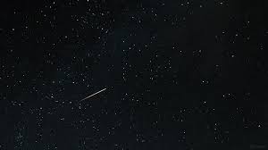Dieser spektakuläre meteoritenschauer hat seinen höhepunkt in der nacht vom 22. Sternschnuppenregen Der Perseiden Im August 2021 Arts Fotos