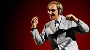 Questa mattina è morto franco battiato, aveva 76 anni. E6trcevqrask9m