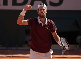 Khachanov Avanza a Cuartos de Final en el Halle Open 2025 - Imagen principal del artículo