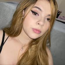 Melissa Mendes (@melmendes22)