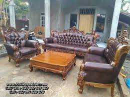 Jepara indah furniture memiliki banyak koleksi untuk kebutuhan kursi ruang tamu dengan aneka model dan desain, bahan yang digunakan adalah kayu jati pilihan. Kursi Tamu Jati Ukir Mewah Jepara Rizki Raya Mebel
