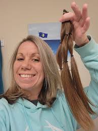 Hi Seattle folks! If you happen to be down at the Ballard Farmer's Market  tomorrow we hope you'll pop by for a treat at our Cut-a-Thon! We are  excited to be sponsoring