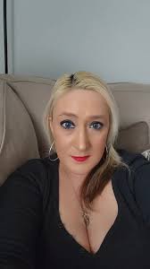 Tricia Huff's Instagram, Twitter & Facebook