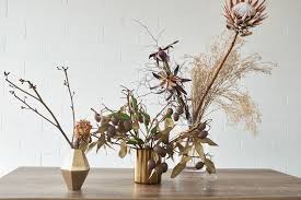All of our flower arrangements are designed by australian florists. Diy Dried Flowers How To Dry And Arrange Them Realestate Com Au