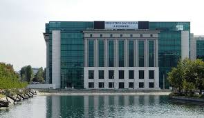 Directorul bibliotecii, alexe rău, a dat start evenimentului, accentuând cine a fost şi ce reprezintă eminescu pentru naţiunea română, dar şi pentru biblioteca naţională. Biblioteca NaÅ£ionalÄƒ O Istorie IneditÄƒ De Peste 300 De Ani Editia De Dimineata
