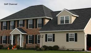 Gaf Timberline In Charcoal Black Timberline Black Highdefinition Quality Stainguard Reimagineyo Brick Exterior House Shingle House Architectural Shingles