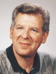 TEAMING UP IN DELAWARE VERMONT PIONEERS HOLD TRUE TO THEIR ROOTS MOWING ON  CAPE COD WHEN DOWNSIZING MAKES SENSE TEAMING UP IN DE