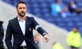 Victor pereira nın maç sonu oyuncuları tek tek tebrik etmesi Vitor Pereira Fenerbahce Home Facebook
