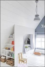 Schrage Wand Im Kind Schrage Wand Im Kinderzimmer Google Suche Google Kinderzimmer Google Goog Kinderzimmer Dekor Kinder Zimmer Kinderschlafzimmer